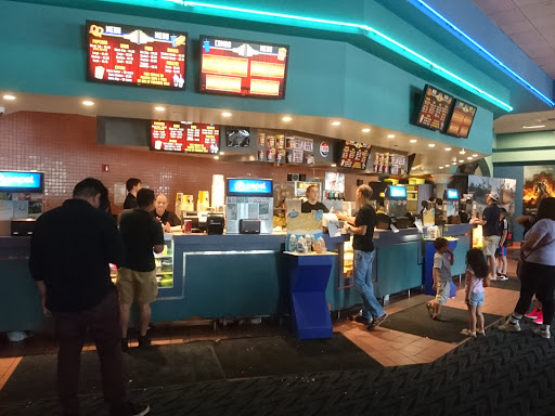 Movie Theater «Woodbury 10 Theatre», reviews and photos, 1470 Queens Dr, Woodbury, MN 55125, USA