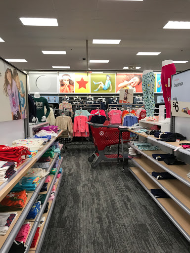Department Store «Target», reviews and photos, 650 Brown Rd, Auburn Hills, MI 48326, USA