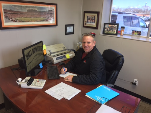 Used Car Dealer «Hall Bowling Automotive», reviews and photos, 1815 NW Broad St, Murfreesboro, TN 37129, USA