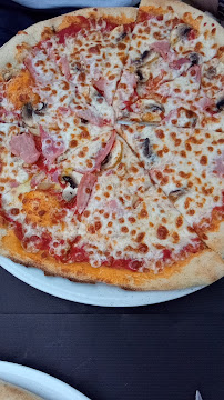 Pizza du Restaurant The Brooklyn à Antibes - n°4