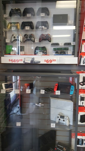 Video Game Store «GameStop», reviews and photos, 200 Towne Center Dr #103, Compton, CA 90220, USA