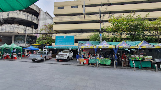 Bang Lamphu Market
