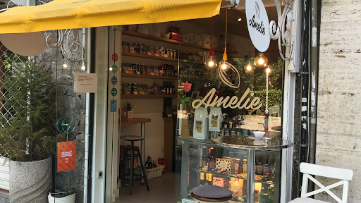 Amelie Sweet Shop