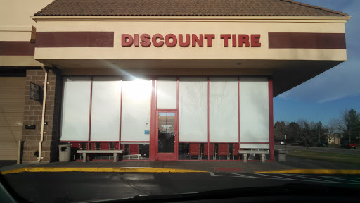 Discount Tire Store - Centennial, CO, 17200 E Smoky Hill Rd, Centennial, CO 80015, USA, 