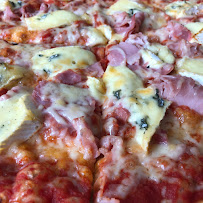 Plats et boissons du Pizzas à emporter PIZZA CHIC à Bassens - n°5