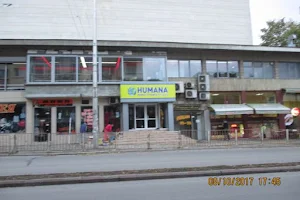 Humana second hand shop image