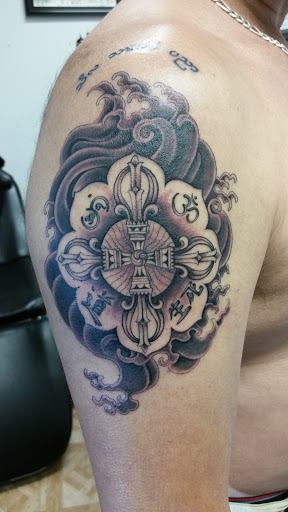 Tattoo Shop «Sinless Tattoo», reviews and photos, 4565 W Rosecrans Ave, Hawthorne, CA 90250, USA