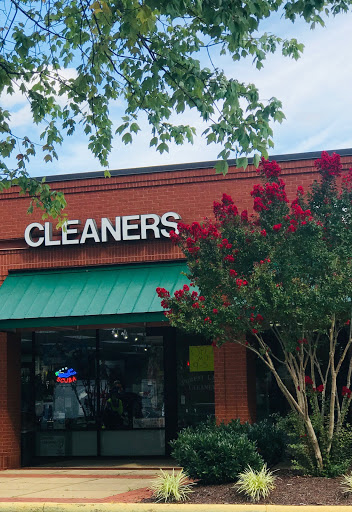 Dry Cleaner «Forest Lakes Cleaners», reviews and photos, 1756 Timberwood Blvd, Charlottesville, VA 22911, USA