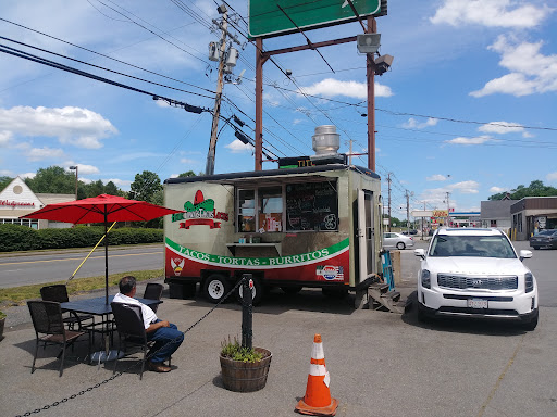 Liquor Store «Globe Liquors», reviews and photos, 5 Cape Rd, Taunton, MA 02780, USA