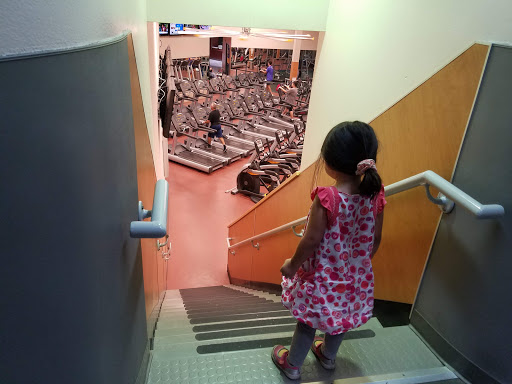 Gym «LA Fitness», reviews and photos, 441 N Azusa Ave, West Covina, CA 91791, USA