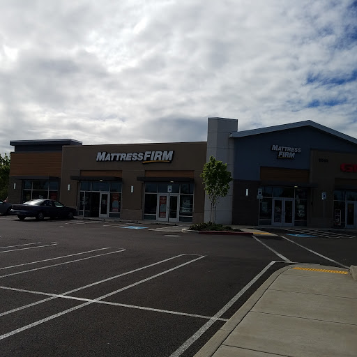 Mattress Store «Mattress Firm Woodburn», reviews and photos, 3040 Sprague Ln, Woodburn, OR 97071, USA