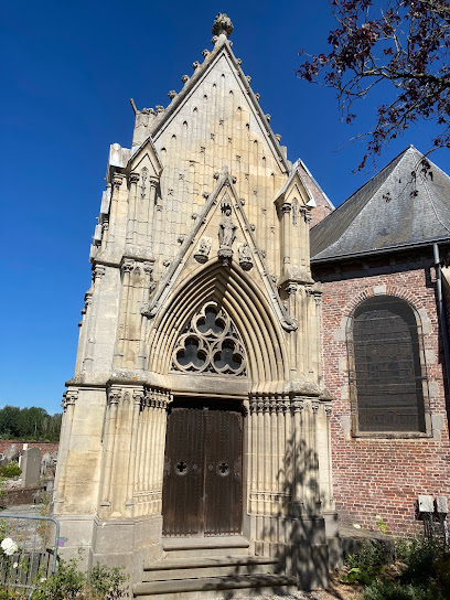 Chapelle seigneuriale néogothique de Moulbaix