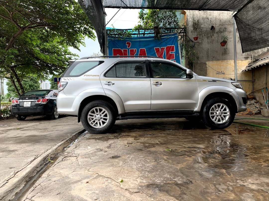 Rửa xe 33 Lý Sơn