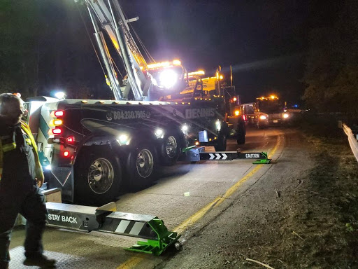Dennis' Towing & Recovery
