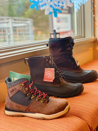 Ski Rental Service «Pinnacle Ski And Sports», reviews and photos, 3391 Mountain Rd, Stowe, VT 05672, USA