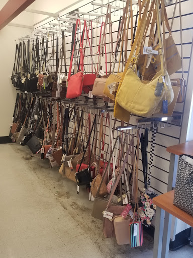 Department Store «T.J. Maxx», reviews and photos, 444 State Rd, North Dartmouth, MA 02747, USA