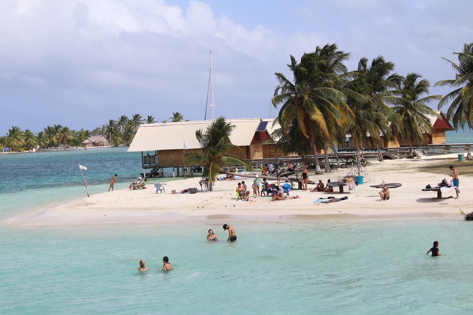Photo of Miria Island beach amenities area