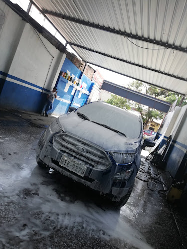 Opiniones de Lavadora y lubricadora Hidalgo en Guayaquil - Servicio de lavado de coches