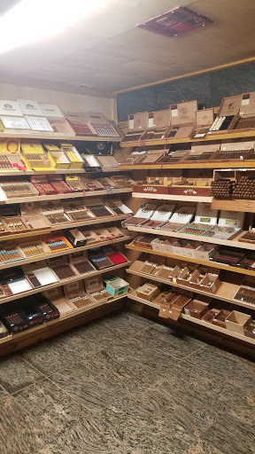 Cigar Shop «Havana Alley Cigar Shop & Lounge», reviews and photos, 201 26th St, Galveston, TX 77550, USA