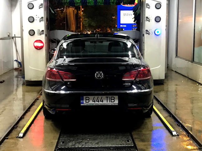 Opinii despre OMV Top Wash Tunnel în București - Spălătorie auto