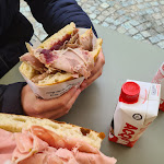 Photo n°1 de l'avis de Giulia.i fait le 03/11/2022 à 09:48 sur le  All'Antico Vinaio à Turin