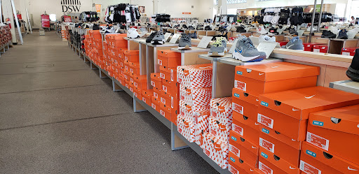 Shoe Store «DSW Designer Shoe Warehouse», reviews and photos, 314 Marketplace Mile, Plainfield, IN 46168, USA