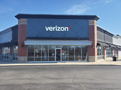Cell Phone Store «Verizon Authorized Retailer, TCC», reviews and photos, 10302 Prosperity Cir #105, Camby, IN 46113, USA