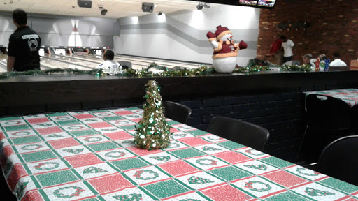 Bowling Alley «Crofton Bowling Centre», reviews and photos, 2115 Priest Bridge Dr, Crofton, MD 21114, USA