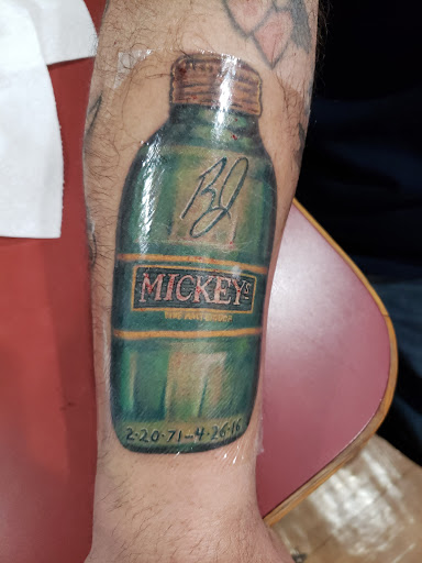 Tattoo Shop «Electric Dragonland», reviews and photos, 923 Mainstreet, Hopkins, MN 55343, USA