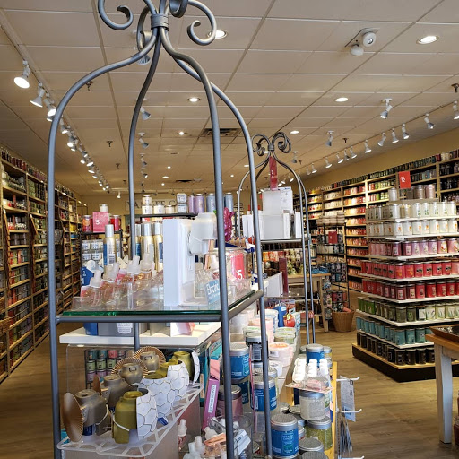 Shopping Mall «Edinburgh Premium Outlets», reviews and photos, 11622 NE Executive Dr, Edinburgh, IN 46124, USA