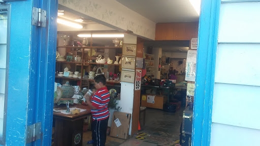 Thrift Store «St.Vincent De Paul Thrift Store», reviews and photos, 6430 Broadway, Everett, WA 98203, USA