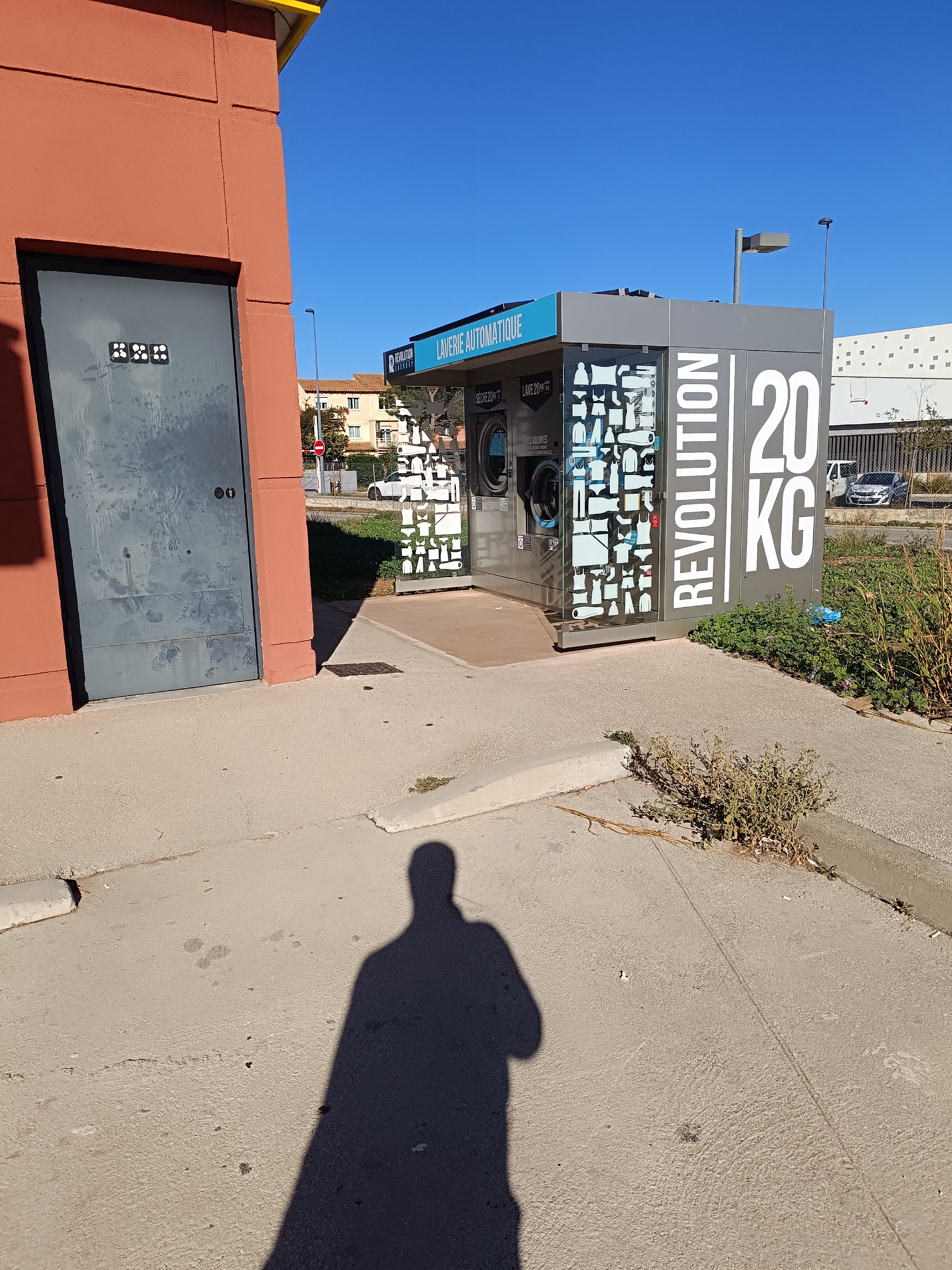 Photo n° 2 de l'avis de Kosta. fait le 11/11/2023 à 13:01