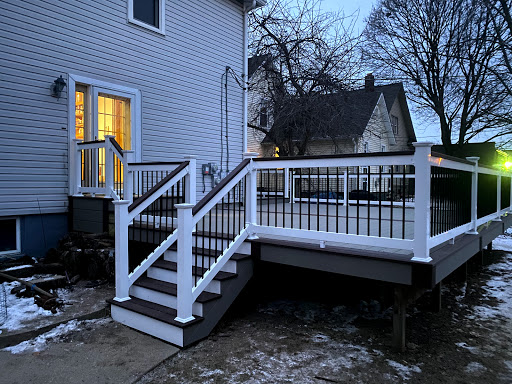 Fence Contractor «Decks Unlimited», reviews and photos, 12372 Fort St, Southgate, MI 48195, USA