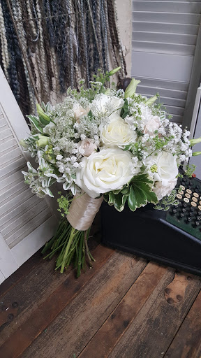 Florist «Sedgefield Florist», reviews and photos, 5002 High Point Rd a, Greensboro, NC 27407, USA