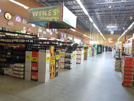 Grocery Store «Grocery Outlet Bargain Market», reviews and photos, 625 Commercial St, Eureka, CA 95501, USA