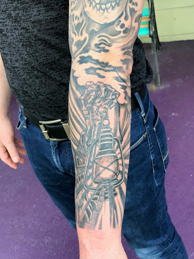 Tattoo Shop «Tabernacle Tattoo», reviews and photos, 1829 E 4th Ave, Tampa, FL 33605, USA