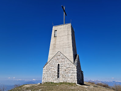 Chiesa del Redentore nel Monte Cuarnan/Glesie dal Redentôr/Cerkev Odrešenika, Mali Karman 33013 Montenars UD, Italia