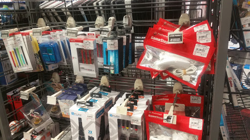 Video Game Store «GameStop», reviews and photos, 24315 Magic Mountain Pkwy, Valencia, CA 91355, USA