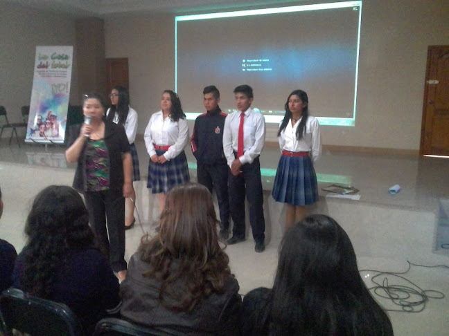 Comentarios y opiniones de Unidad Educativa Riobamba