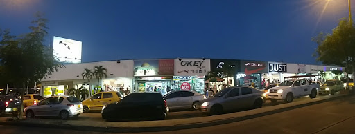 Centro Comercial Tierra Santa