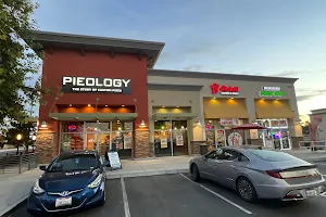 Pieology Pizzeria Panama Lane, Bakersfield, CA image