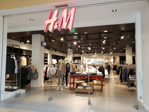 Shopping Mall «Southridge Mall», reviews and photos, 5300 S 76th St, Greendale, WI 53129, USA