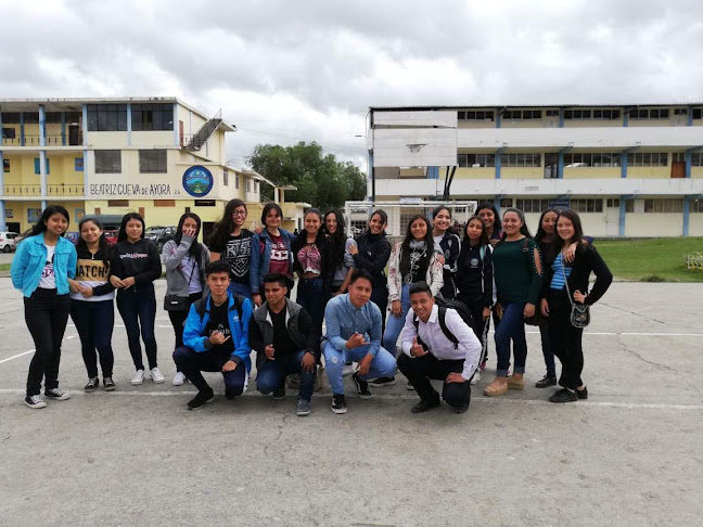 Opiniones de Colegio Beatriz Cueva de Ayora en Loja - Escuela