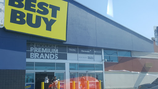 Electronics Store «Best Buy», reviews and photos, 8923 Bay Pkwy, Brooklyn, NY 11214, USA