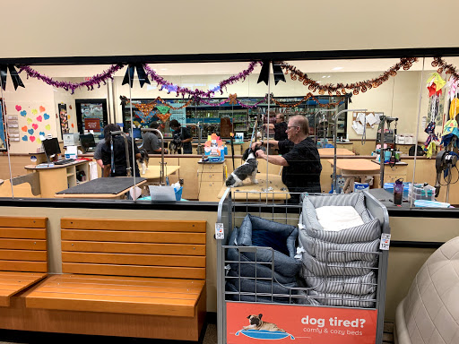 Pet Supply Store «PetSmart», reviews and photos, 3096 N Eastman Rd, Longview, TX 75605, USA