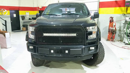 Auto Body Shop «Car City Complete, LLC», reviews and photos, 18417 Telegraph Rd, Brownstown Charter Twp, MI 48174, USA