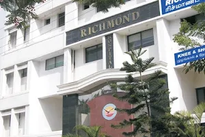 Richmond Hospital image