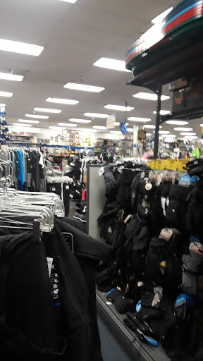 Sporting Goods Store «Big 5 Sporting Goods - San Mateo», reviews and photos, 2825 S El Camino Real, San Mateo, CA 94403, USA