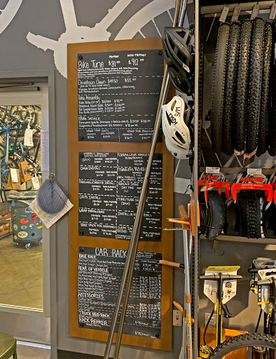 Camping Store «REI», reviews and photos, 7531 North Point Pkwy, Alpharetta, GA 30022, USA