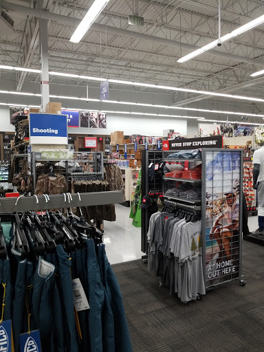 Sporting Goods Store «Academy Sports + Outdoors», reviews and photos, 6425 Garth Rd, Baytown, TX 77521, USA